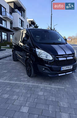 Вантажний фургон Ford Transit Custom 2016 в Ужгороді