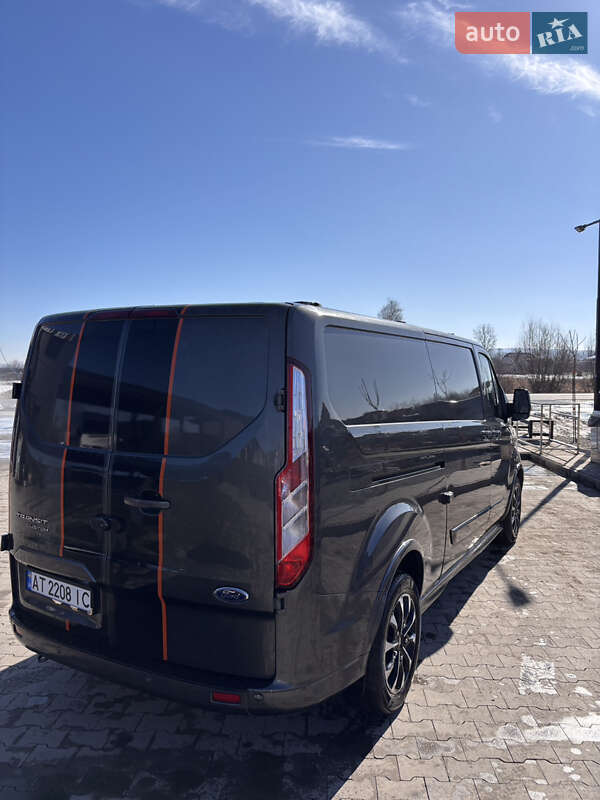 Вантажний фургон Ford Transit Custom 2019 в Івано-Франківську