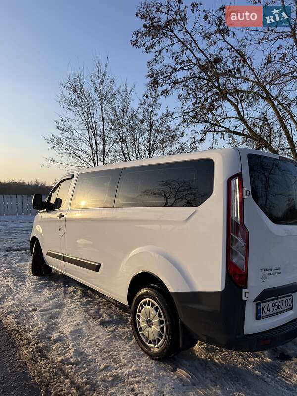 Минивэн Ford Transit Custom 2013 в Киеве