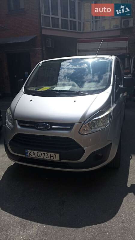 Грузовой фургон Ford Transit Custom 2015 в Киеве