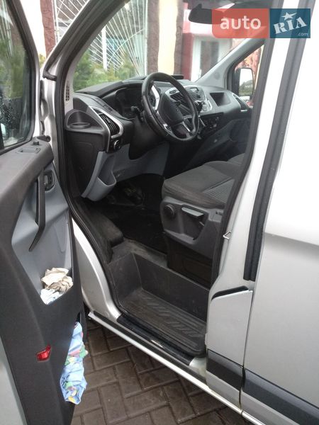 Грузовой фургон Ford Transit Custom 2016 в Днепре фото 9 Грузовой фургон Ford Transit Custom 2016 в Днепре