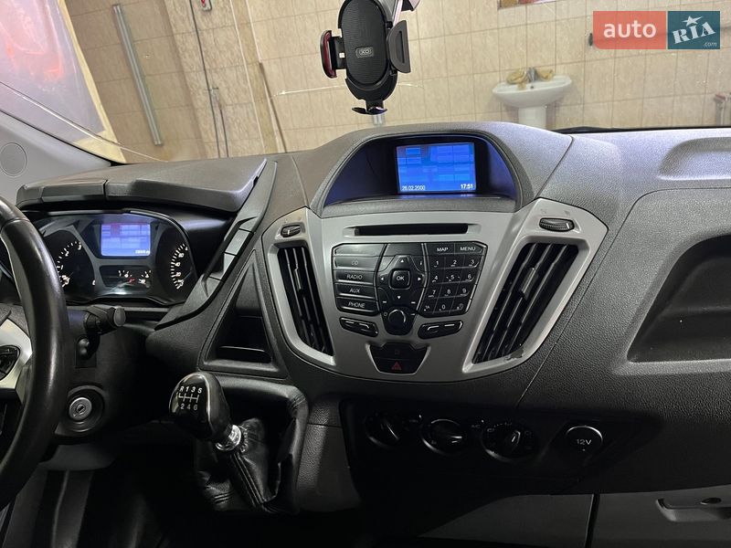 Вантажний фургон Ford Transit Custom 2015 в Ружині