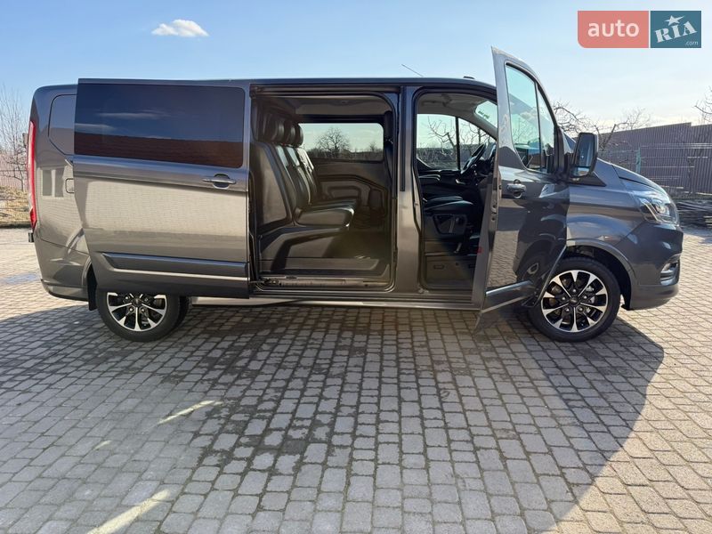 Вантажопасажирський фургон Ford Transit Custom 2020 в Києві
