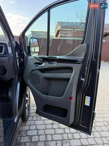 Вантажопасажирський фургон Ford Transit Custom 2020 в Києві