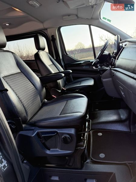 Вантажопасажирський фургон Ford Transit Custom 2020 в Києві