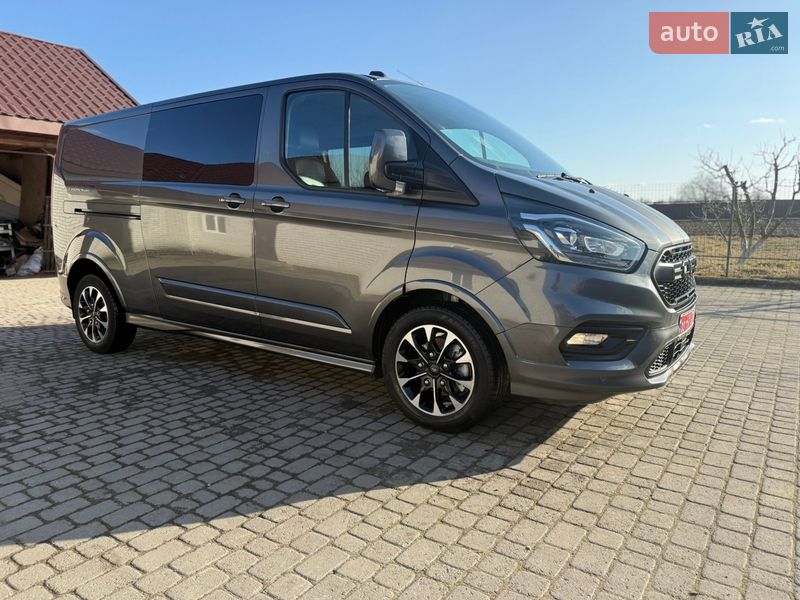 Вантажопасажирський фургон Ford Transit Custom 2020 в Києві