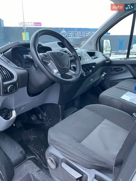 Вантажний фургон Ford Transit Custom 2015 в Києві