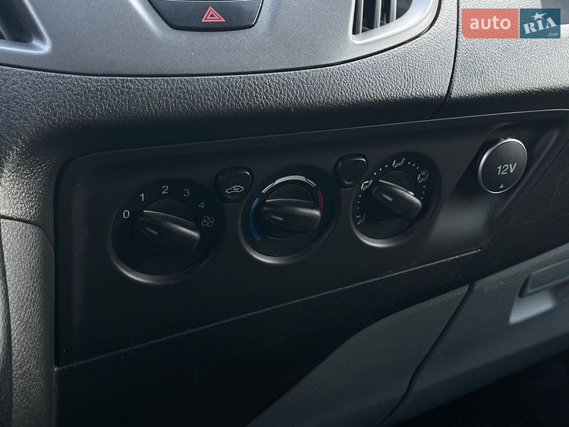 Грузовой фургон Ford Transit Custom 2016 в Киеве фото 28 Грузовой фургон Ford Transit Custom 2016 в Киеве
