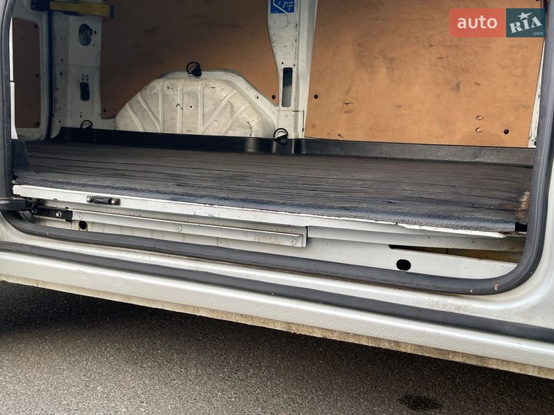 Грузовой фургон Ford Transit Custom 2016 в Киеве фото 10 Грузовой фургон Ford Transit Custom 2016 в Киеве