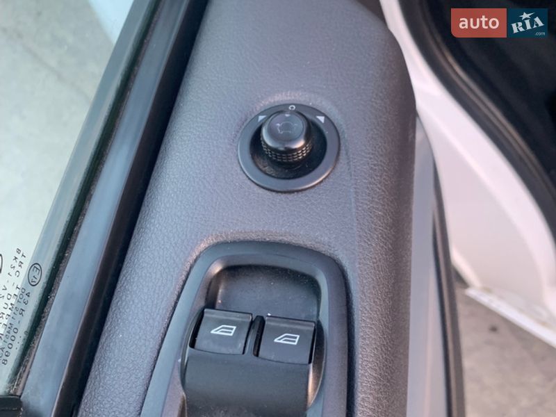 Грузовой фургон Ford Transit Custom 2016 в Вараше