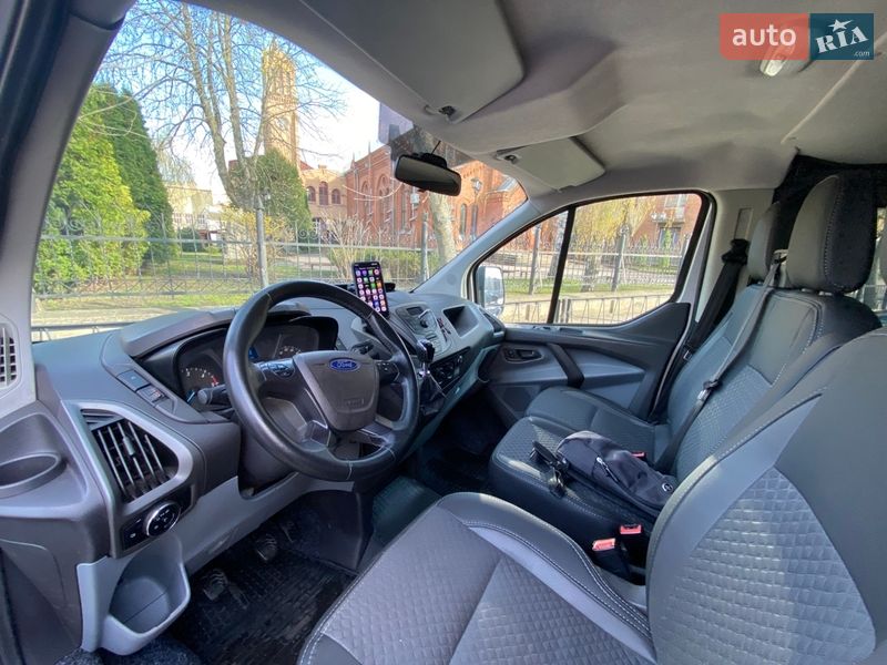 Вантажопасажирський фургон Ford Transit Custom 2017 в Житомирі