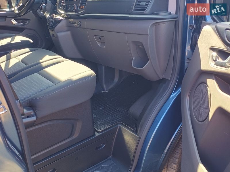 Минивэн Ford Transit Custom 2018 в Луцке