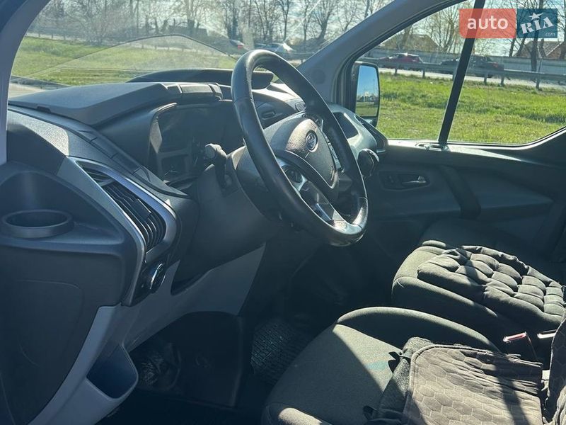 Вантажопасажирський фургон Ford Transit Custom 2014 в Києві