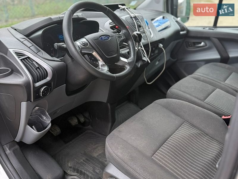 Грузовой фургон Ford Transit Custom 2015 в Киеве