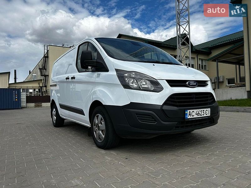 Грузовой фургон Ford Transit Custom 2015 в Луцке