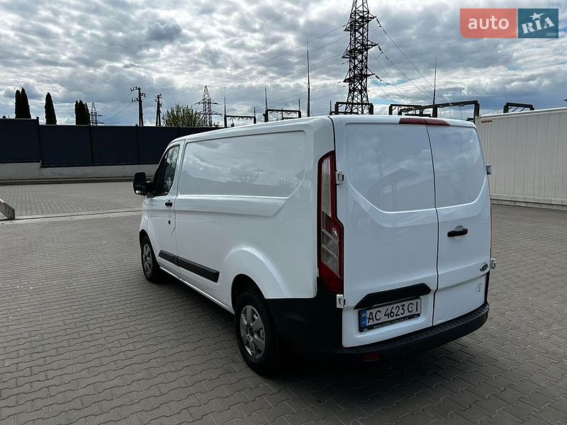 Грузовой фургон Ford Transit Custom 2015 в Луцке