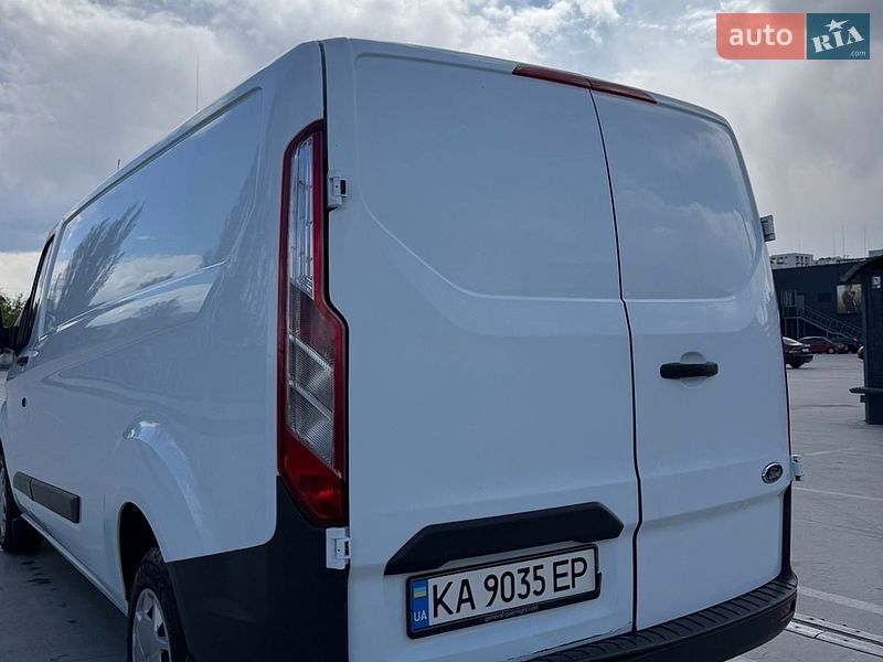 Вантажний фургон Ford Transit Custom 2016 в Києві