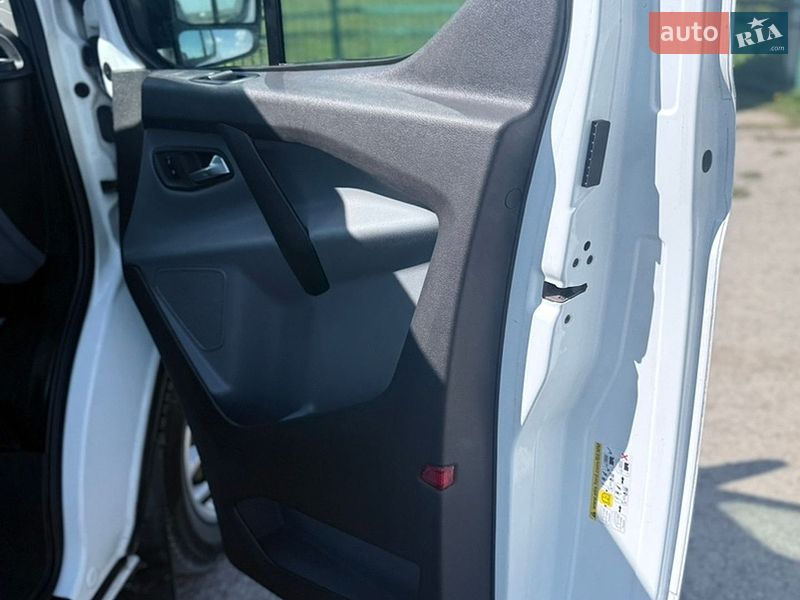 Грузовой фургон Ford Transit Custom 2017 в Хоросткове