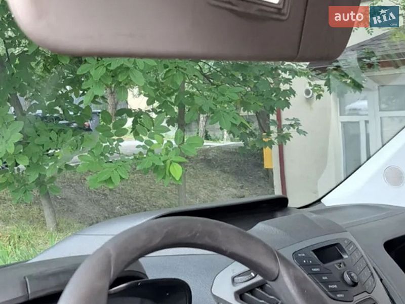 Вантажний фургон Ford Transit Custom 2016 в Києві