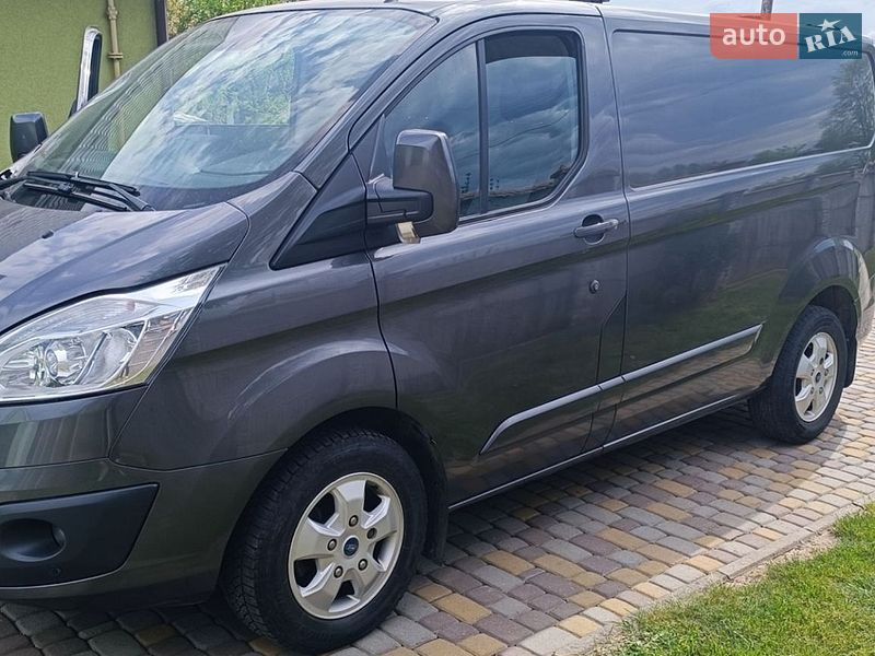 Вантажний фургон Ford Transit Custom 2017 в Калуші