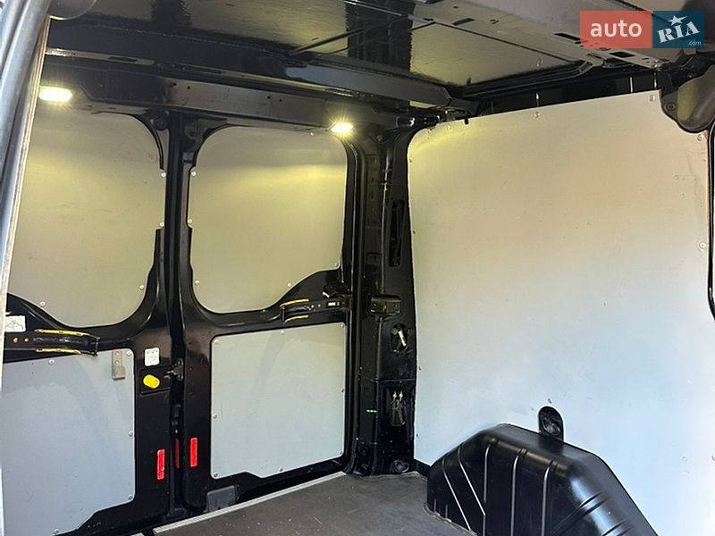 Грузовой фургон Ford Transit Custom 2016 в Радивилове