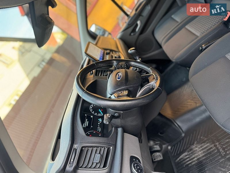 Вантажний фургон Ford Transit Custom 2021 в Рівному
