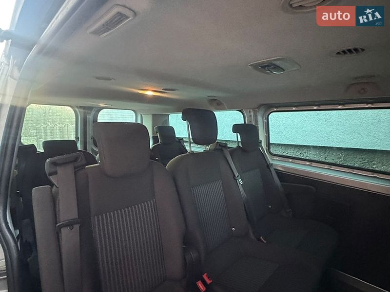 Мінівен Ford Transit Custom 2016 в Сваляві