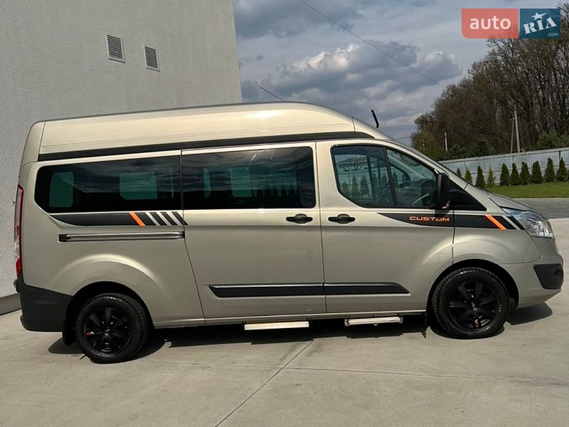 Минивэн Ford Transit Custom 2016 в Луцке