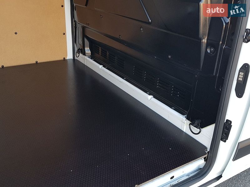 Грузовой фургон Ford Transit Custom 2022 в Виннице