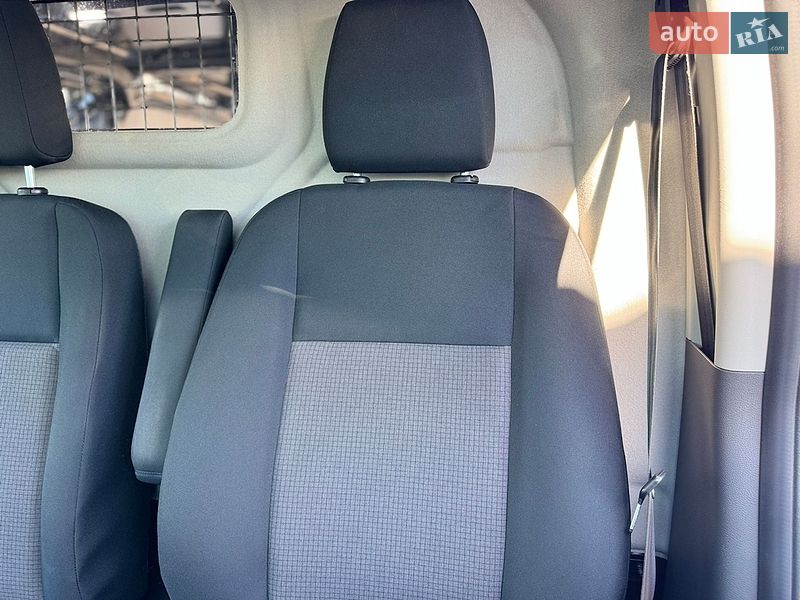 Грузовой фургон Ford Transit Custom 2022 в Киеве