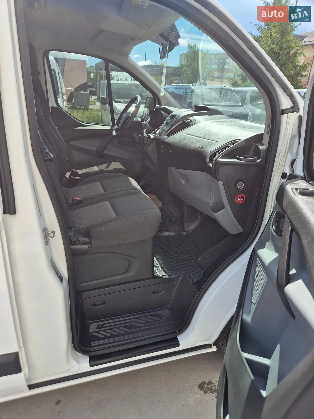 2015 Ford Transit Connect - мініатюра 9
