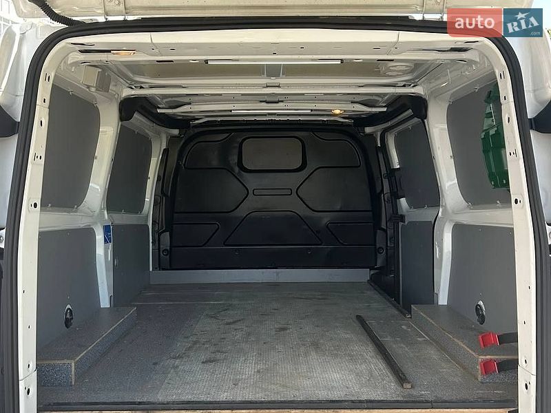 Грузовой фургон Ford Transit Custom 2022 в Умани фото 9 Грузовой фургон Ford Transit Custom 2022 в Умани