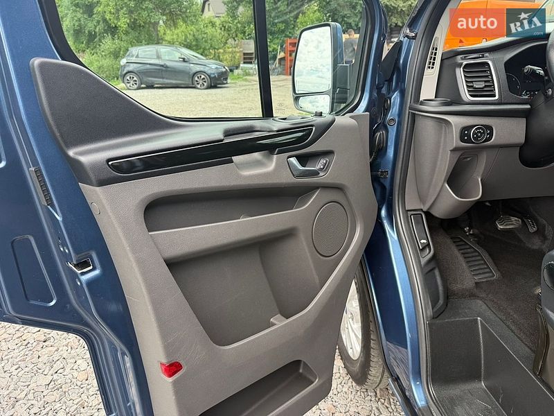 Мінівен Ford Transit Custom 2021 в Дубні