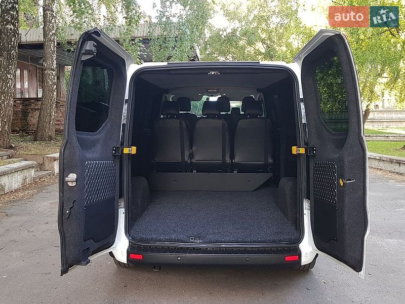 Вантажопасажирський фургон Ford Transit Custom 2021 в Вінниці