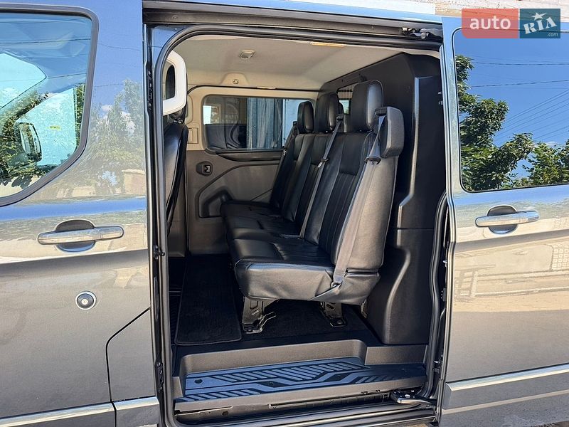 Вантажопасажирський фургон Ford Transit Custom 2019 в Дубні