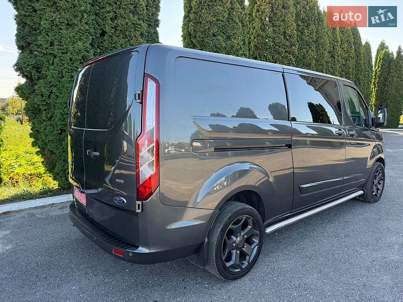 Вантажопасажирський фургон Ford Transit Custom 2019 в Дубні