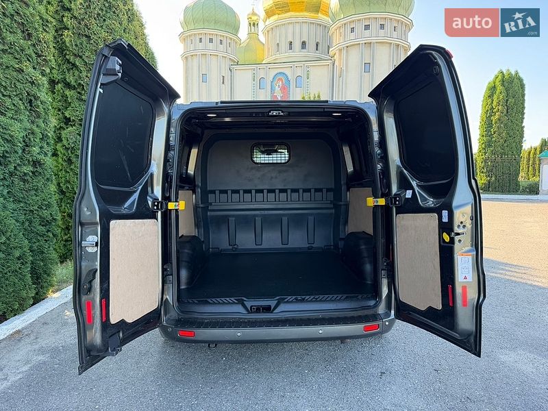 Вантажопасажирський фургон Ford Transit Custom 2019 в Дубні