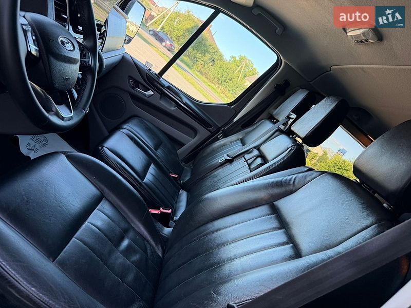 Вантажопасажирський фургон Ford Transit Custom 2019 в Дубні