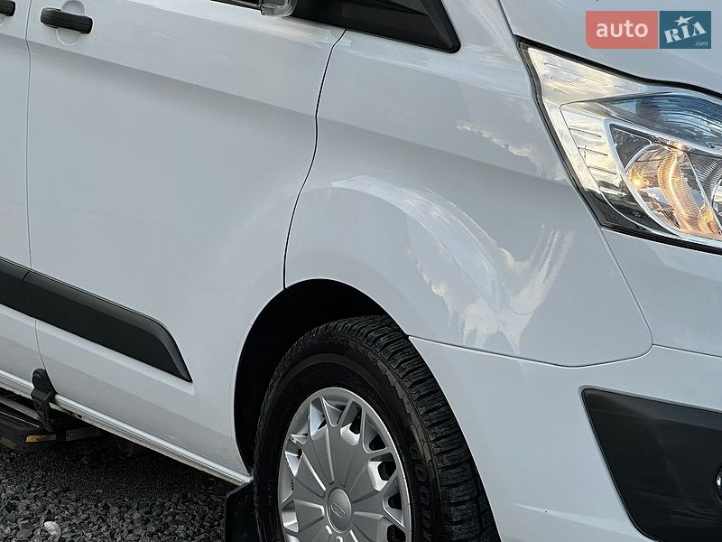 Минивэн Ford Transit Custom 2015 в Самборе