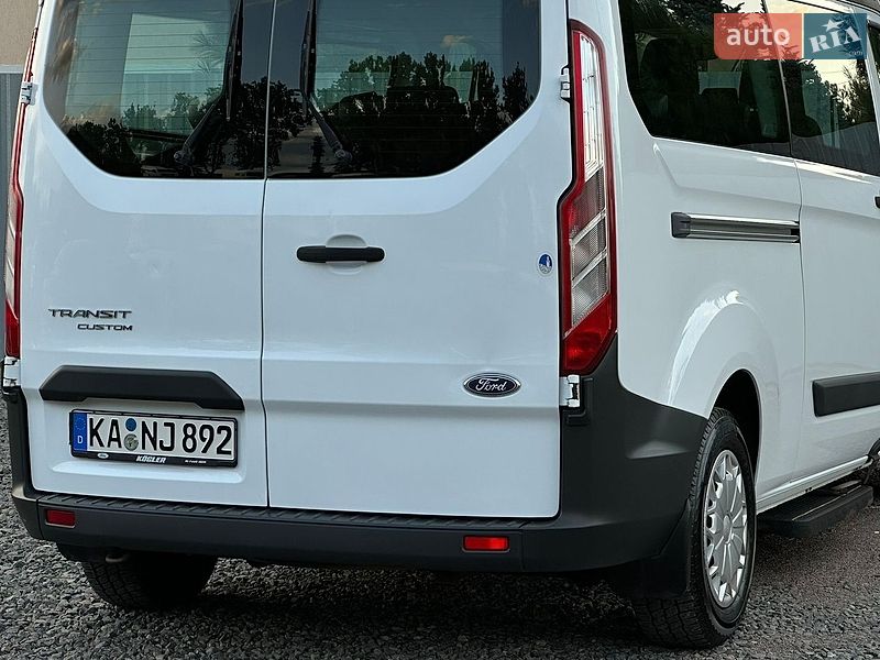 Минивэн Ford Transit Custom 2015 в Самборе