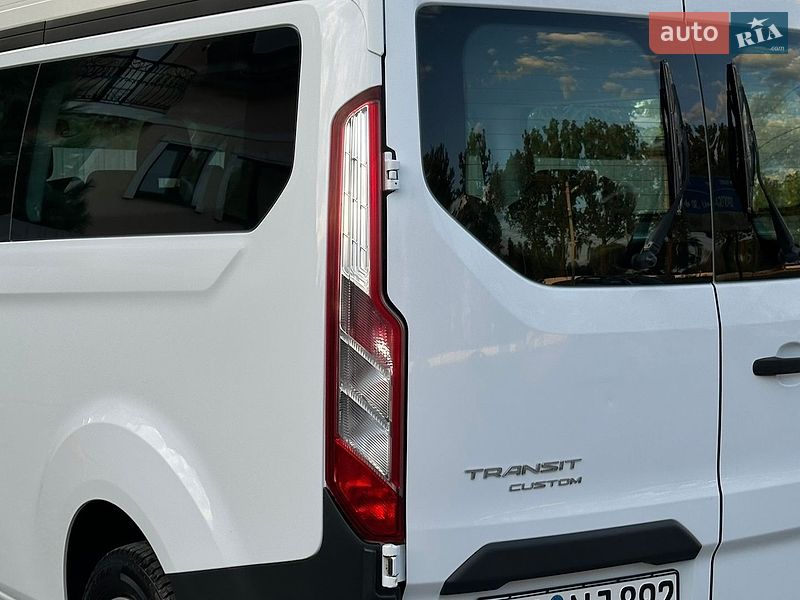 Минивэн Ford Transit Custom 2015 в Самборе