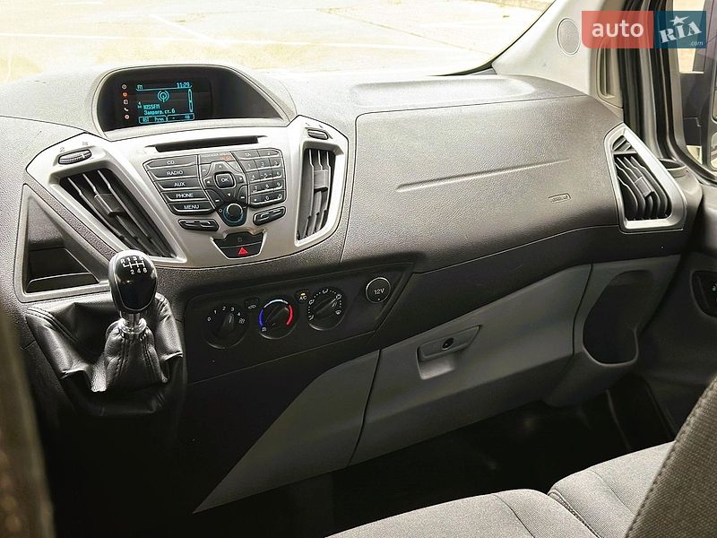 Вантажний фургон Ford Transit Custom 2015 в Києві