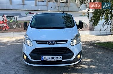 Вантажний фургон Ford Transit Custom 2015 в Дніпрі