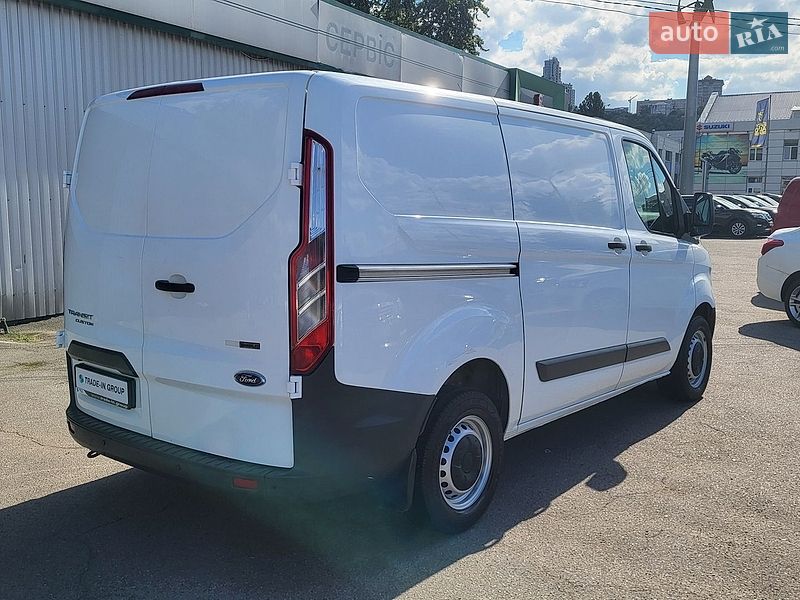 Вантажний фургон Ford Transit Custom 2017 в Києві