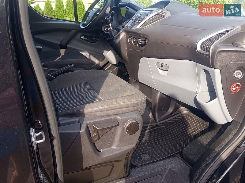 Минивэн Ford Transit Custom 2015 в Борисполе