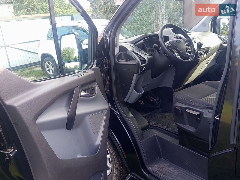 Минивэн Ford Transit Custom 2015 в Борисполе