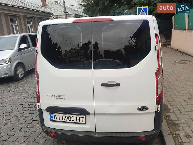 Мінівен Ford Transit Custom 2015 в Чернівцях