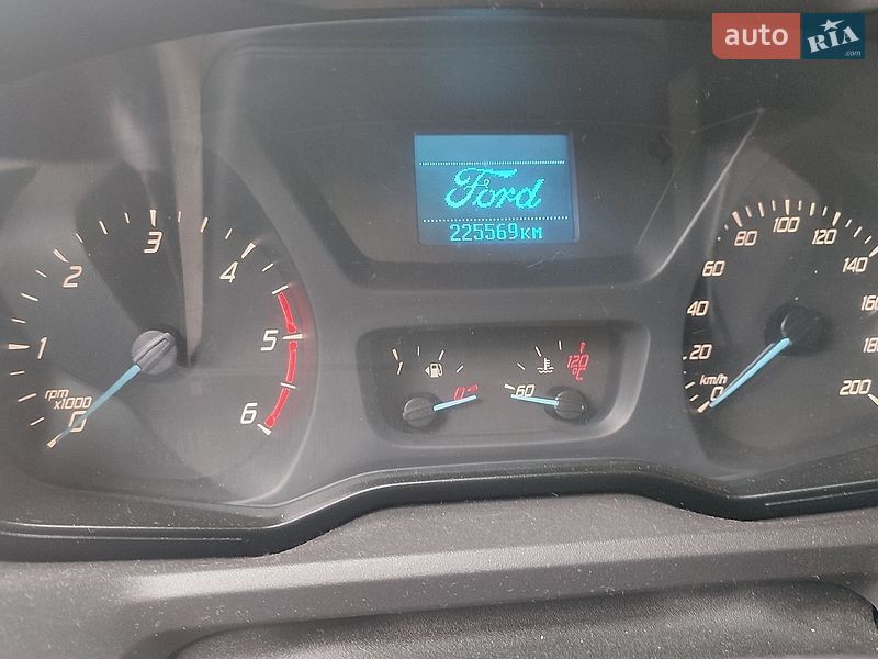 Мінівен Ford Transit Custom 2015 в Чернівцях