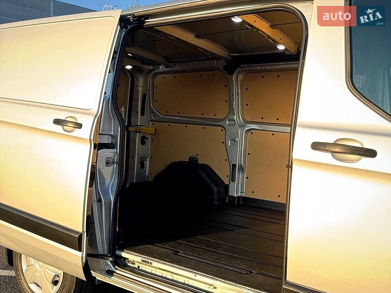 Грузовой фургон Ford Transit Custom 2018 в Киеве