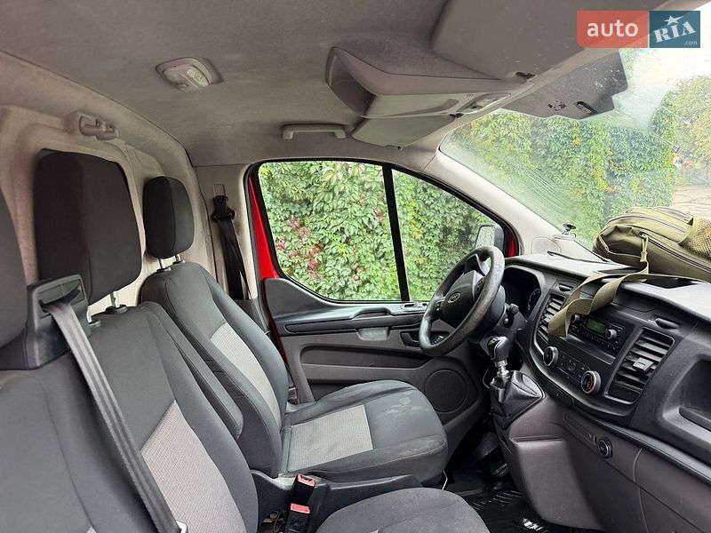 Вантажний фургон Ford Transit Custom 2018 в Рівному